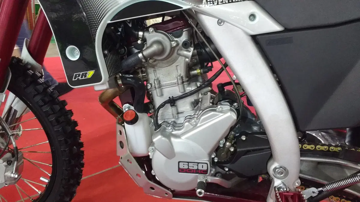AJP a EICMA 2017 con la PR7 Extreme [VIDEO] (2)
