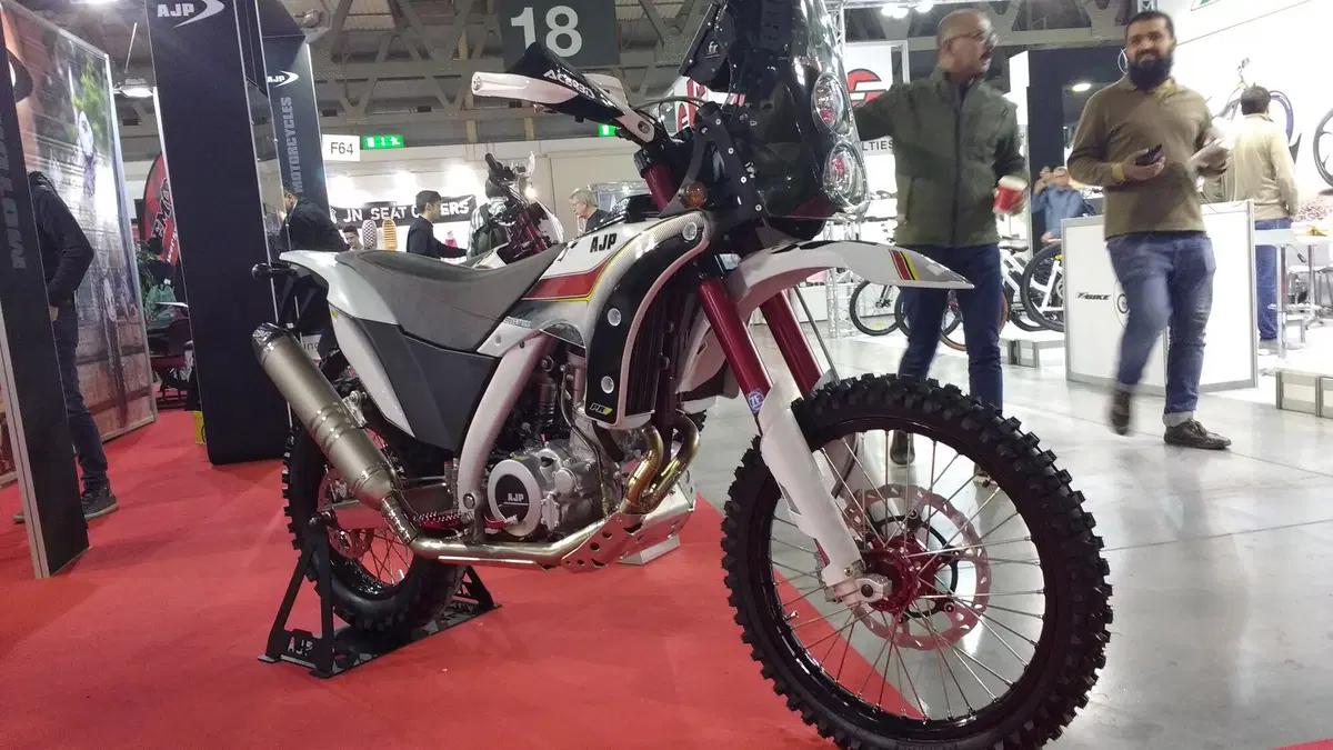 AJP a EICMA 2017 con la PR7 Extreme [VIDEO] (4)