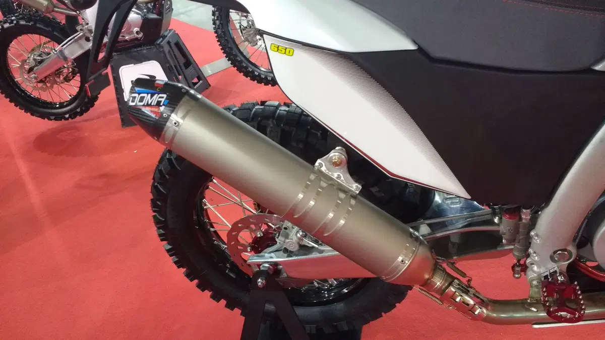 AJP a EICMA 2017 con la PR7 Extreme [VIDEO]