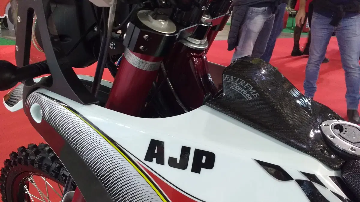 AJP a EICMA 2017 con la PR7 Extreme [VIDEO] (7)