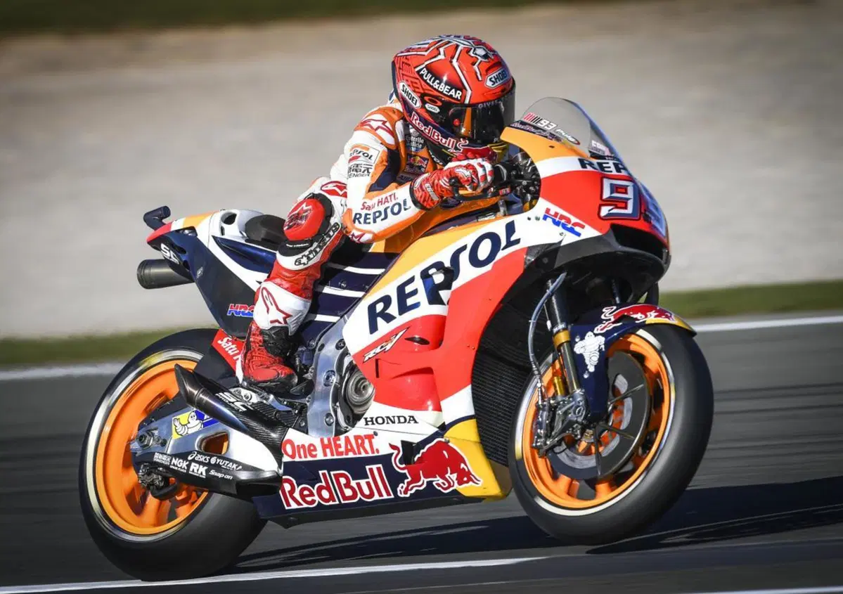 MotoGP 2017. M&aacute;rquez in pole a Valencia