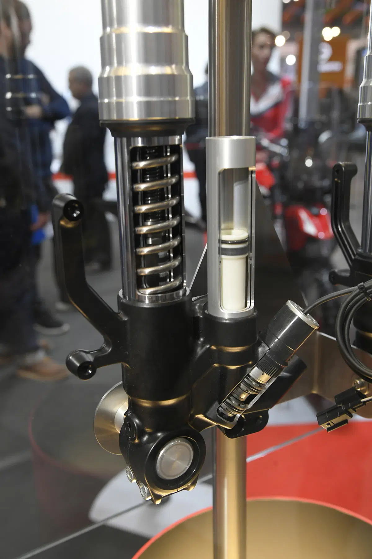 EICMA 2017: Showa EERA (12)