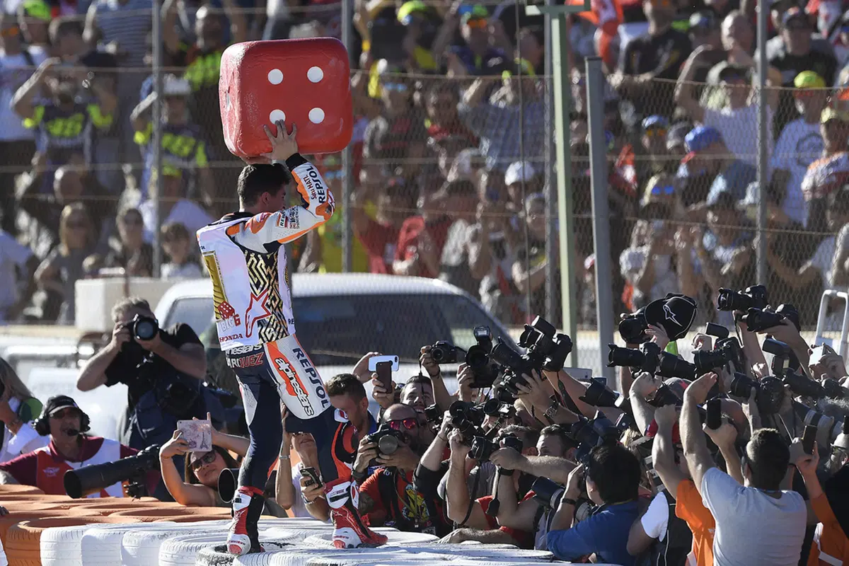Gallery MotoGP 2017. Le foto più belle del GP di Valencia (22)