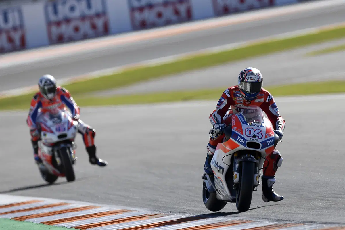Gallery MotoGP 2017. Le foto più belle del GP di Valencia (29)