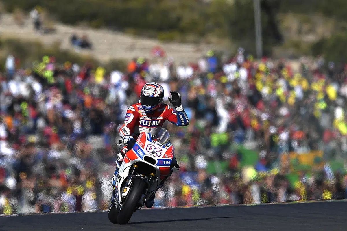 Gallery MotoGP 2017. Le foto più belle del GP di Valencia (31)