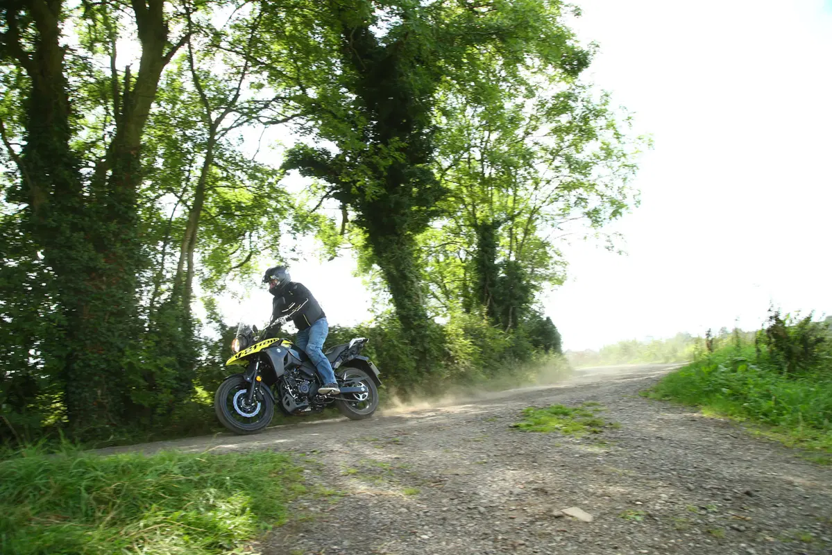 Suzuki V-Strom 250 (12)