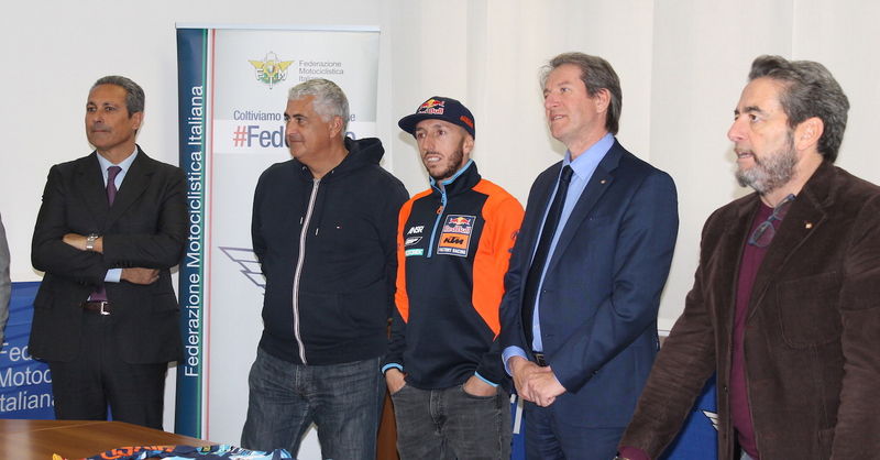 La FMI premia Tony Cairoli e Claudio De Carli