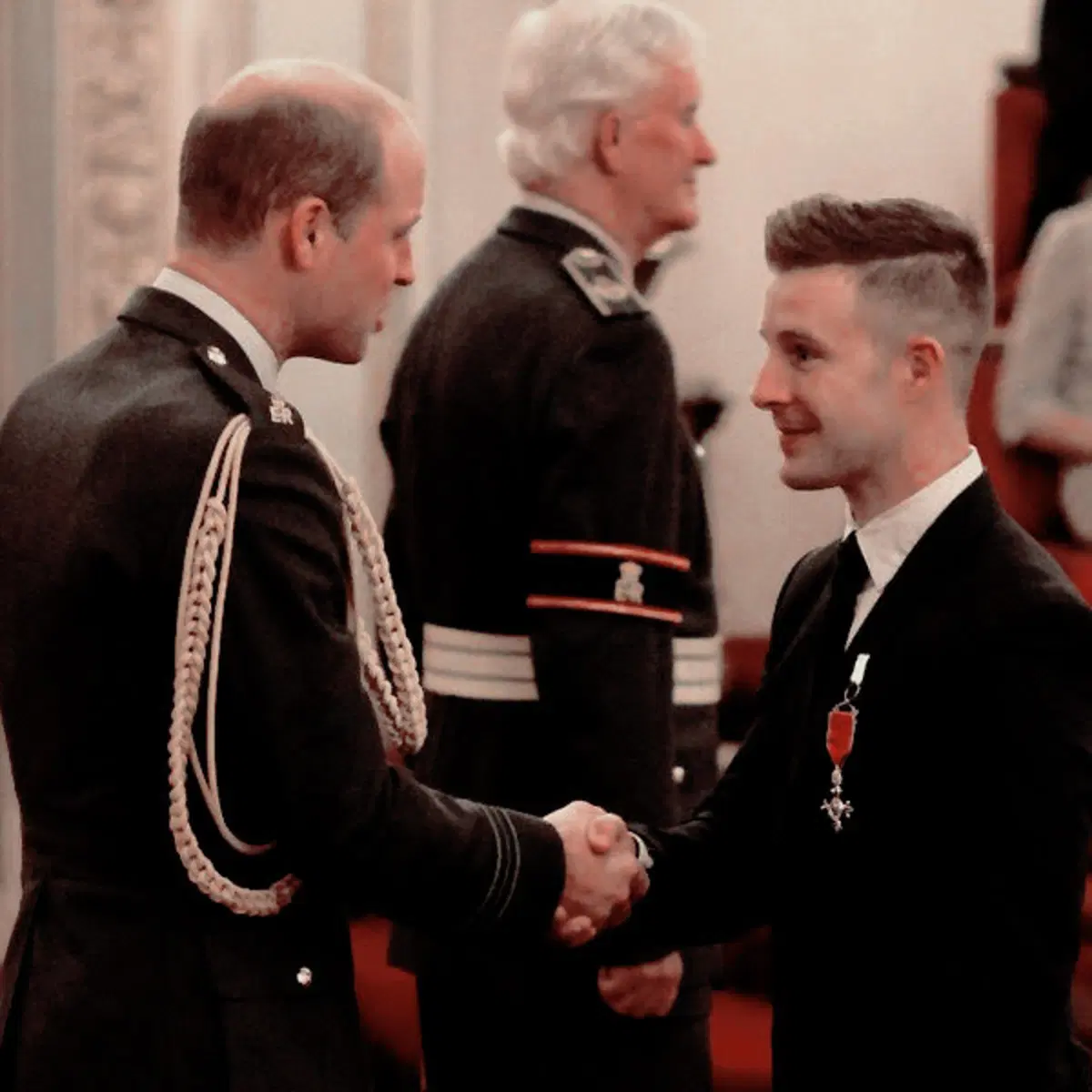 Rea riceve dai reali inglesi il "Most Excellent Order"
