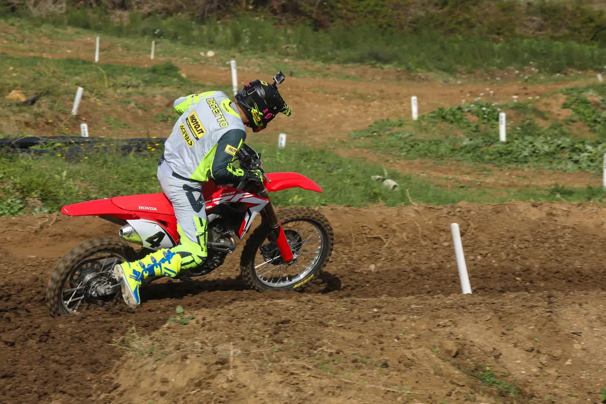 Honda CRF250R 2018 TEST: allungo da holeshot (6)