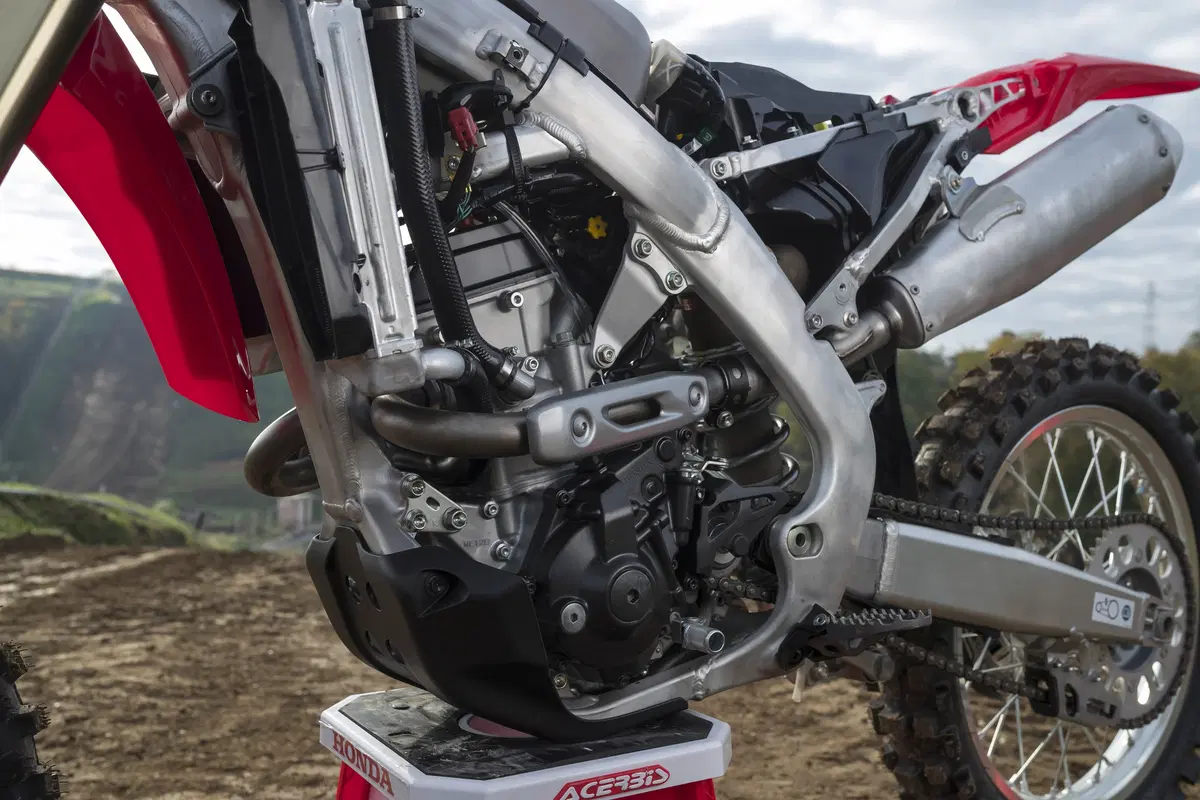 Honda CRF250R 2018 TEST: allungo da holeshot (21)