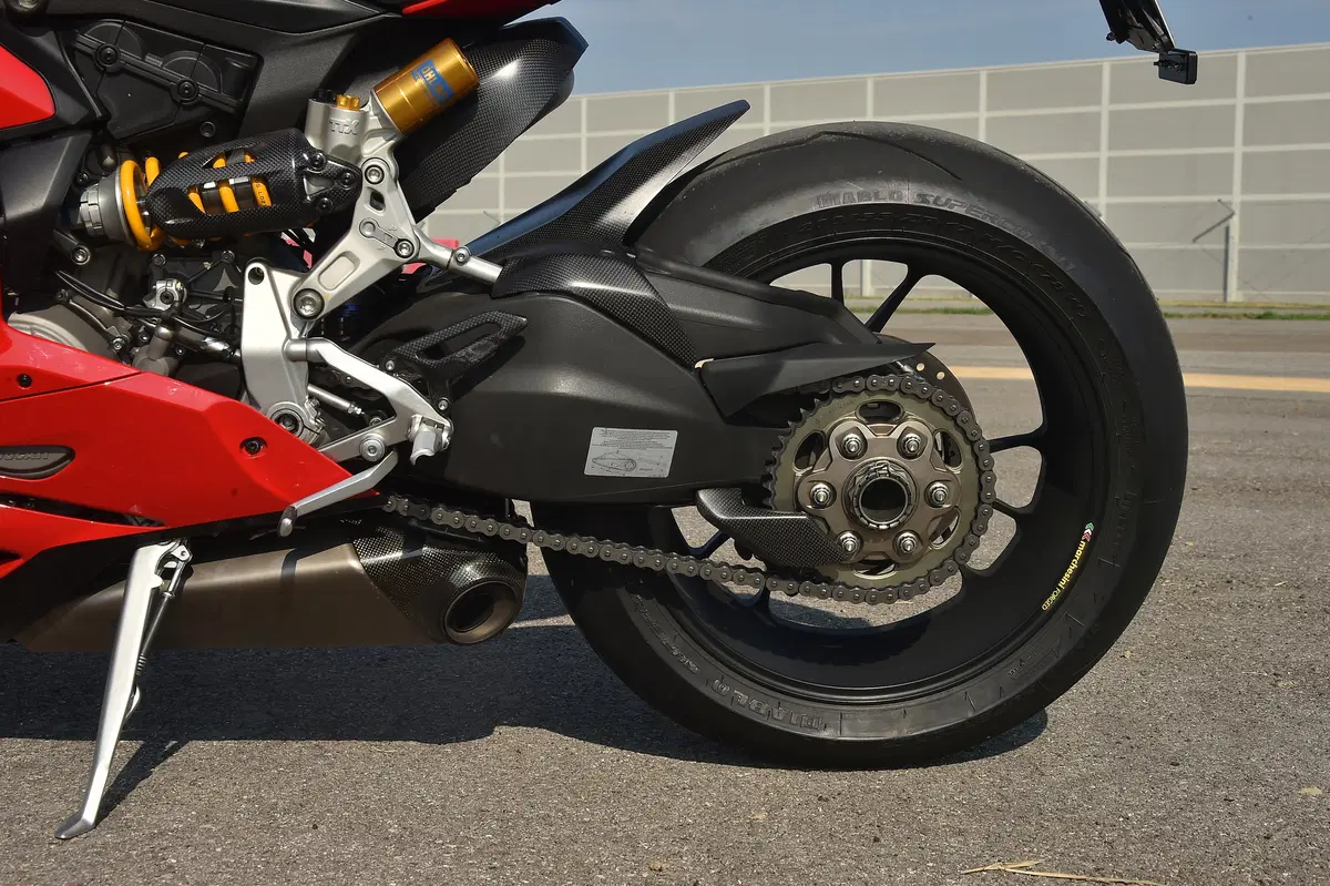 Ducati Panigale R (2)