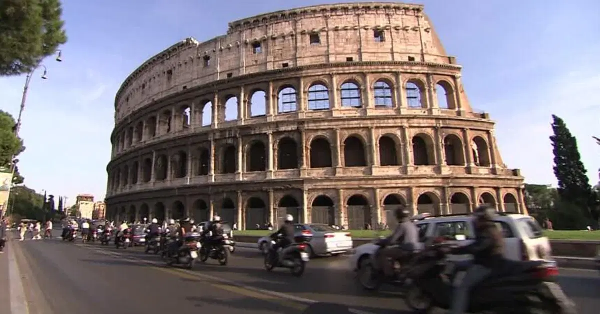 Roma, Milano e Genova le province con pi&ugrave; incidenti in moto e scooter