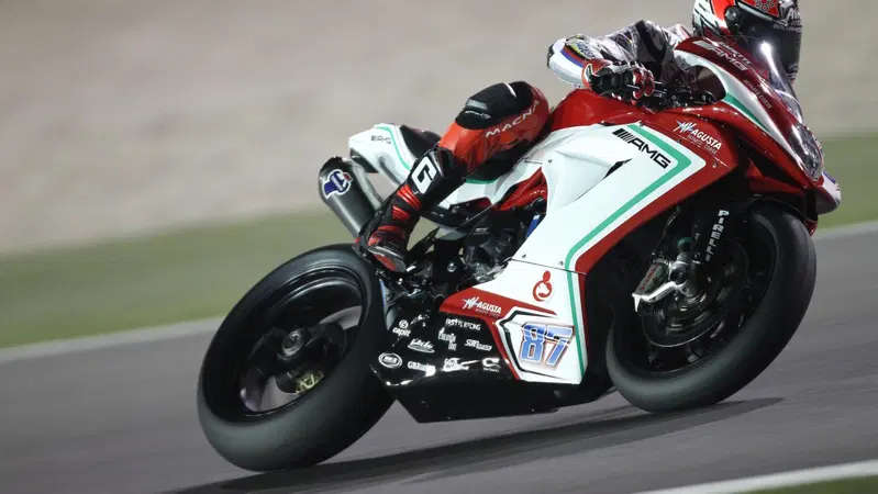 Forward con MV Agusta in SBK. Tester d'eccezione: Melandri
