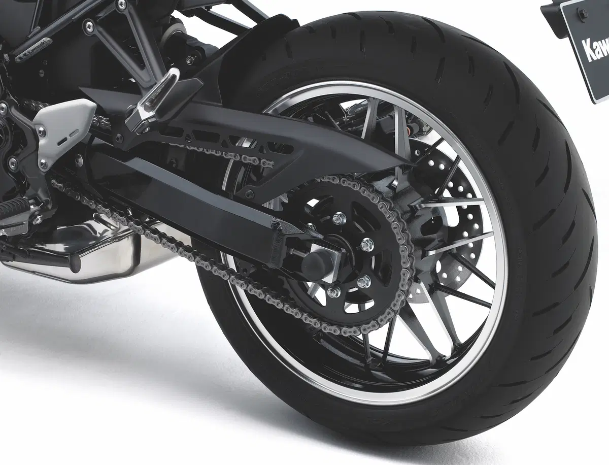 Kawasaki Z900RS (4)
