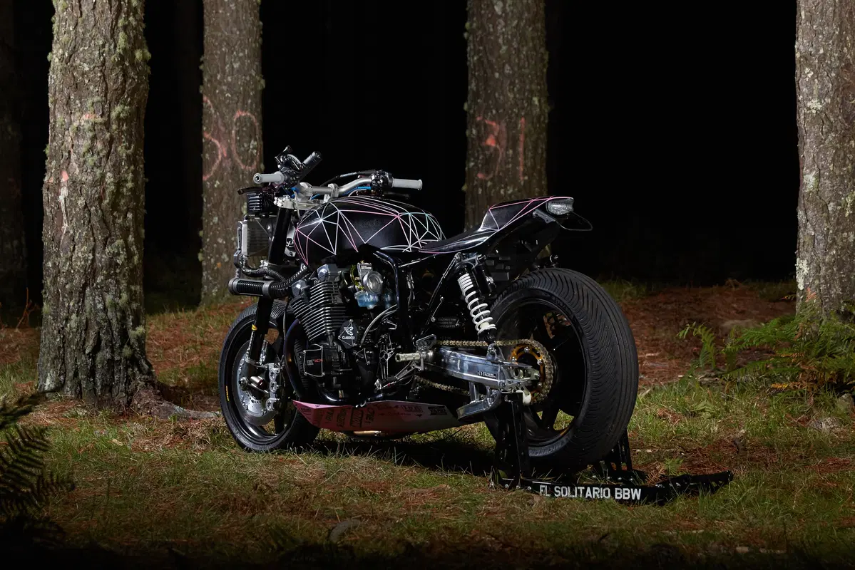 Yamaha XJR 1300 Big Bad Wolf El Solitario (7)