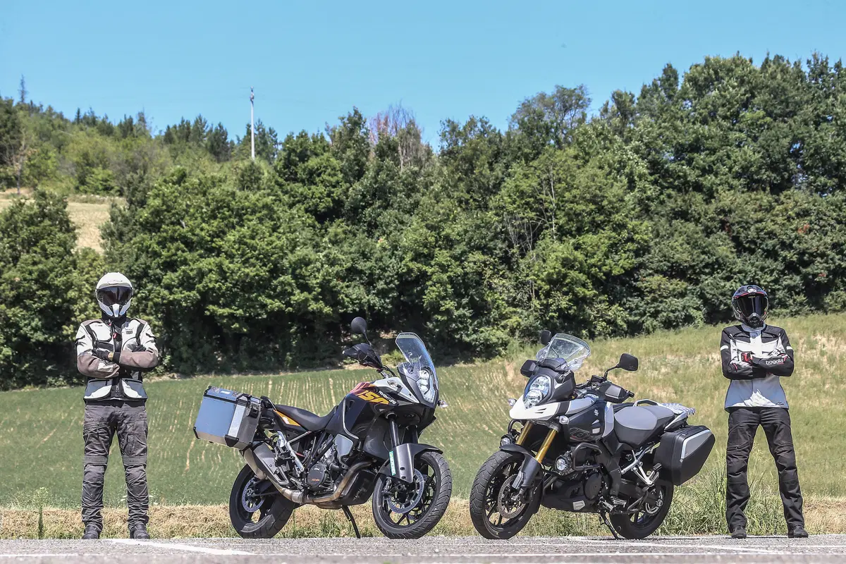 KTM 1050 Adventure vs Suzuki V-Strom 1000 (6)