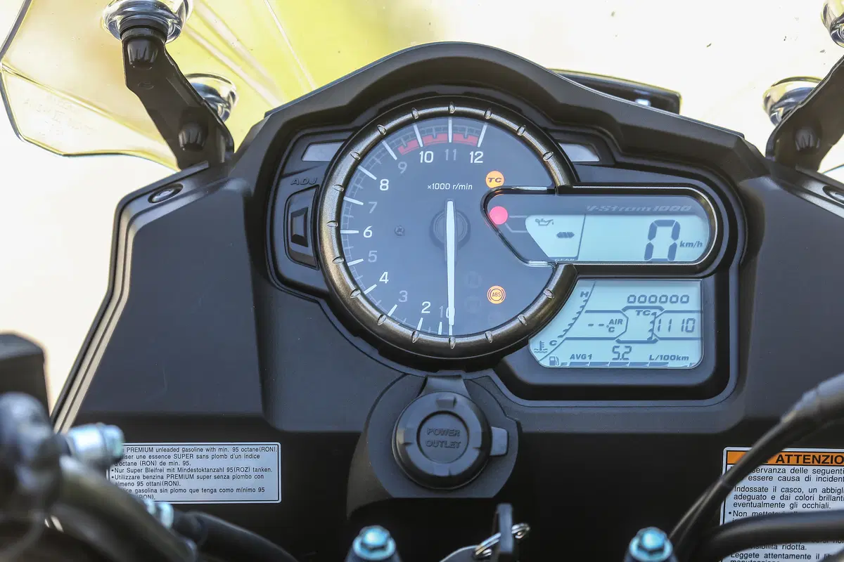 KTM 1050 Adventure vs Suzuki V-Strom 1000 (23)
