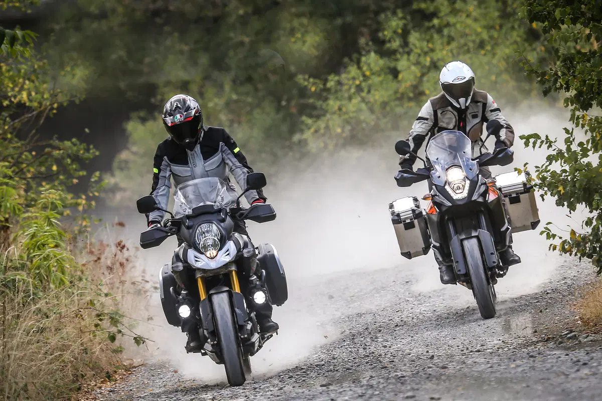 KTM 1050 Adventure vs Suzuki V-Strom 1000 (38)