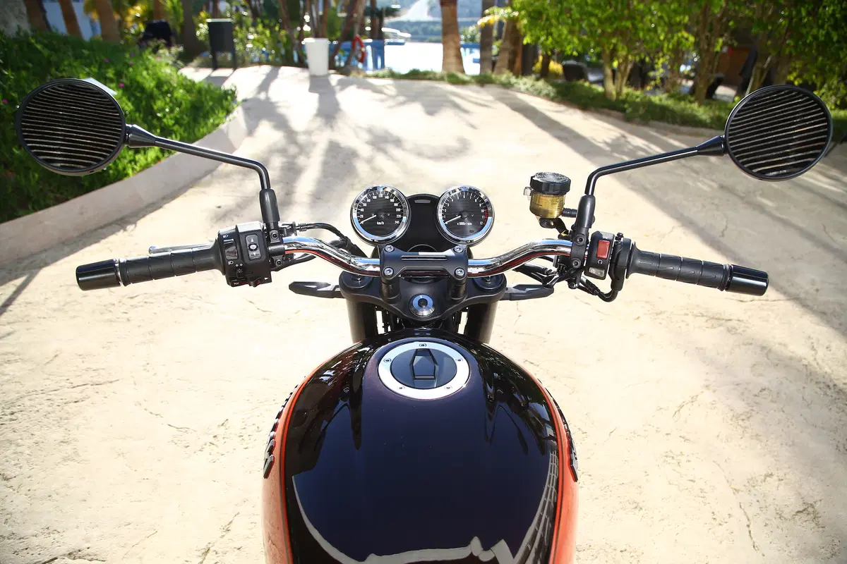 Kawasaki Z900RS: Retrò ma non troppo (16)