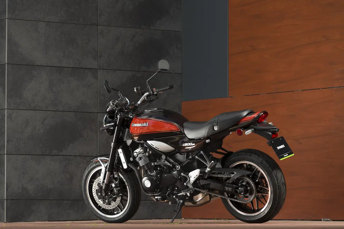 Kawasaki Z900RS: Retrò ma non troppo (17)