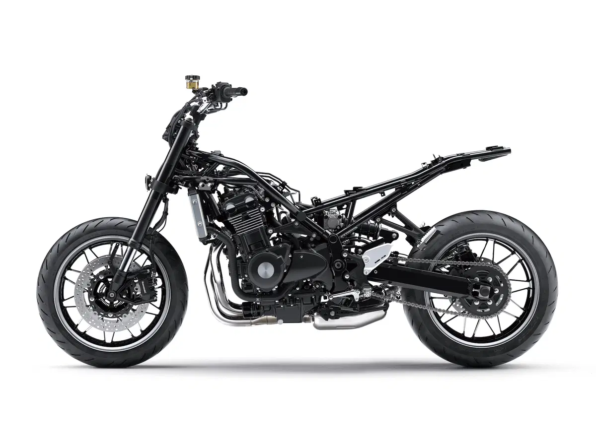 Kawasaki Z900RS: Retrò ma non troppo (39)