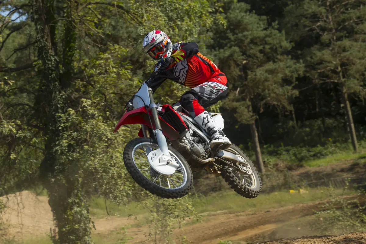 Honda CRF 250 e 450 2016 (2)