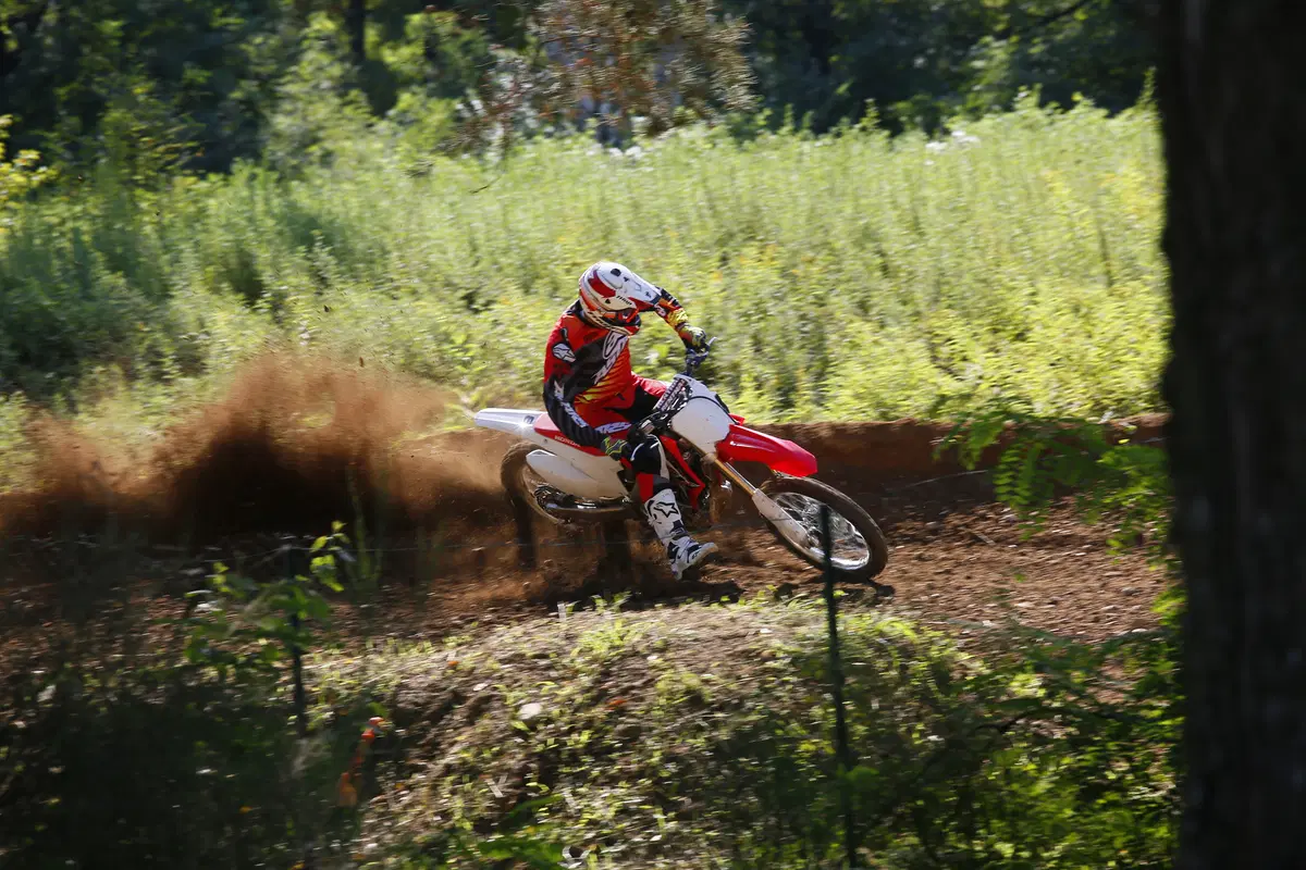 Honda CRF 250 e 450 2016 (4)