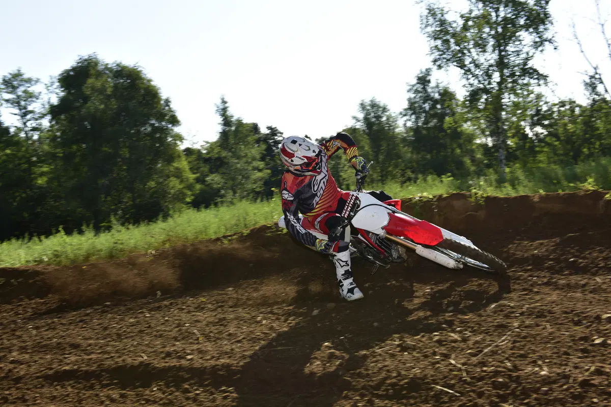 Honda CRF 250 e 450 2016 (6)