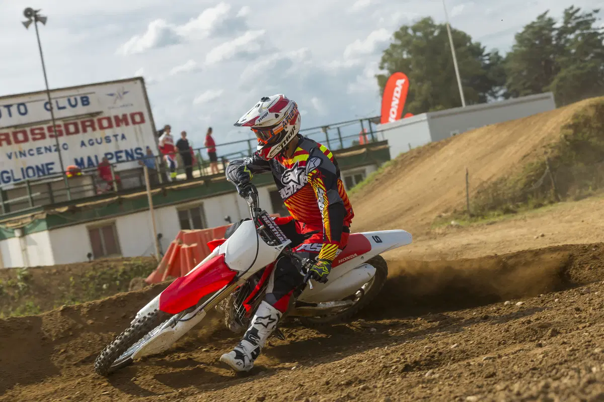 Honda CRF 250 e 450 2016 (10)
