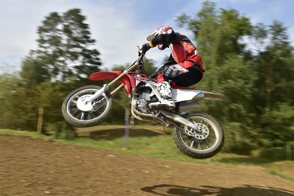 Honda CRF 250 e 450 2016 (15)