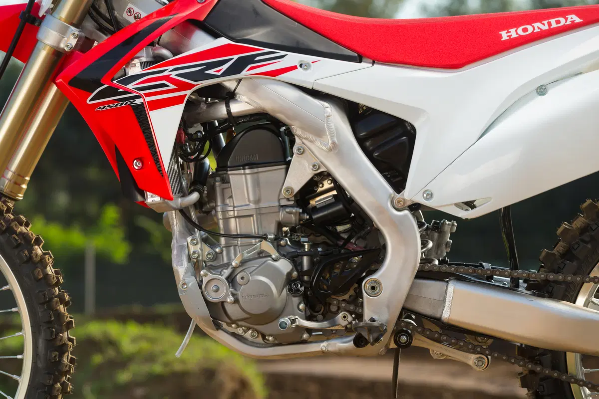 Honda CRF 250 e 450 2016 (19)