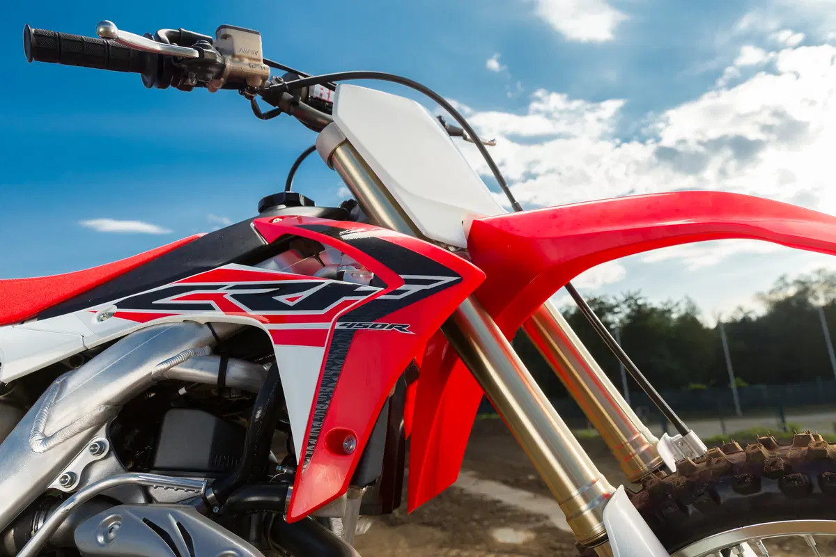Honda CRF 250 e 450 2016 (28)