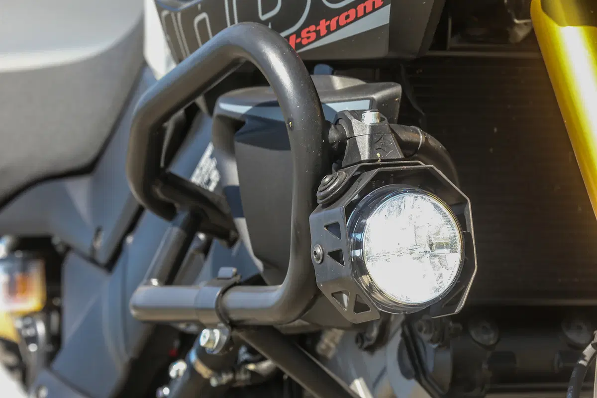KTM 1050 Adventure vs Suzuki V-Strom 1000 (3)