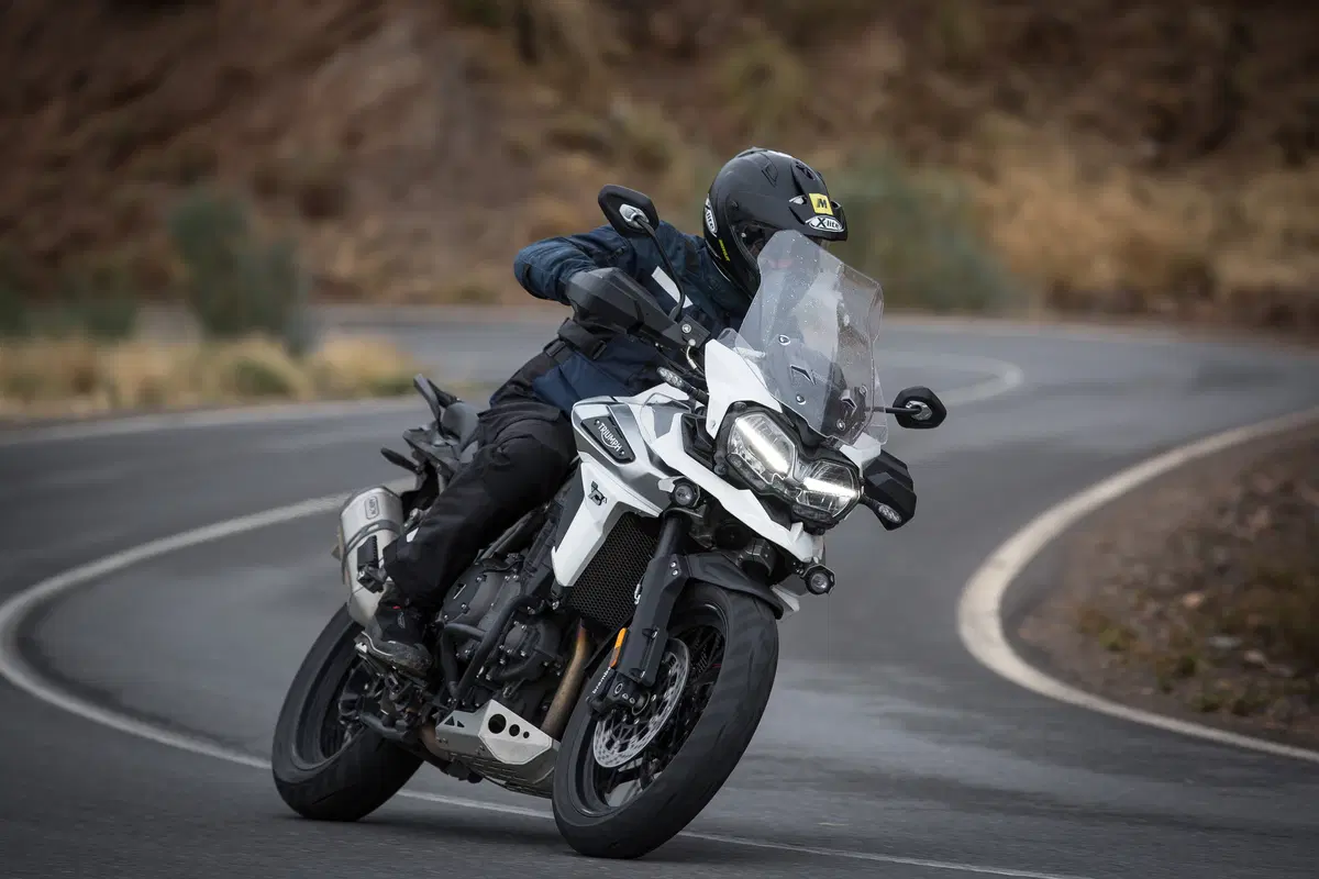 Triumph Tiger 1200 XC e XR 2018 TEST: dotazione elettronica super (2)