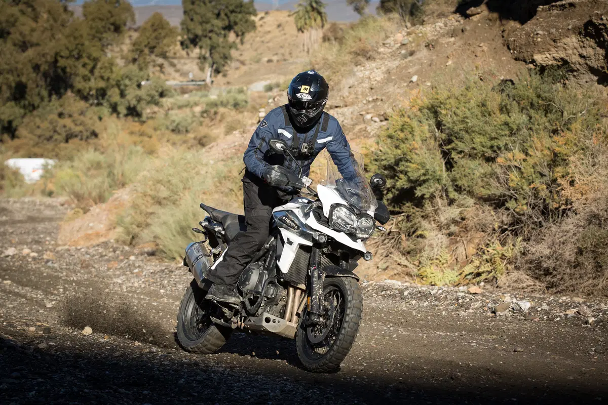 Triumph Tiger 1200 XC e XR 2018 TEST: dotazione elettronica super (4)