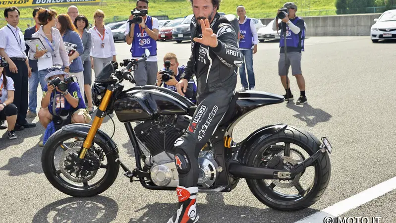Keanu Reeves: "Sono un motociclista vero, non uno da weekend"