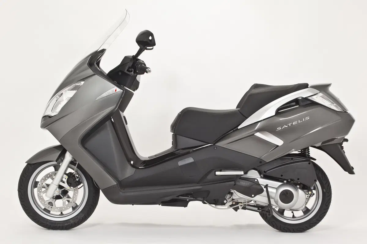 Peugeot Satelis 125 Satelis 125 Black Edition (2017 - 18) (3)