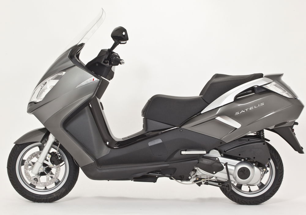 Peugeot Satelis 125 Black Edition (2017 - 18) (3)