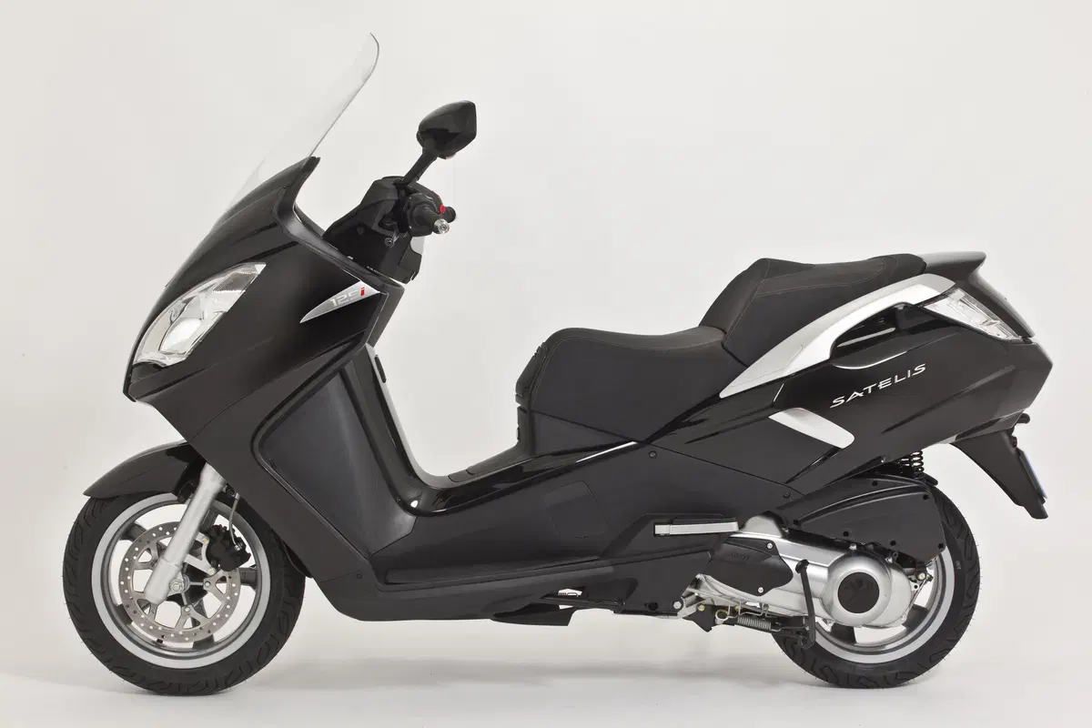 Peugeot Satelis 125 Satelis 125 Black Edition (2017 - 18) (4)