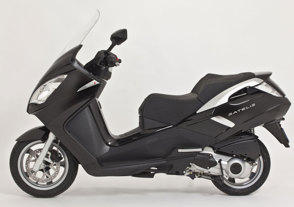 Peugeot Satelis 125 Black Edition (2017 - 18) (4)