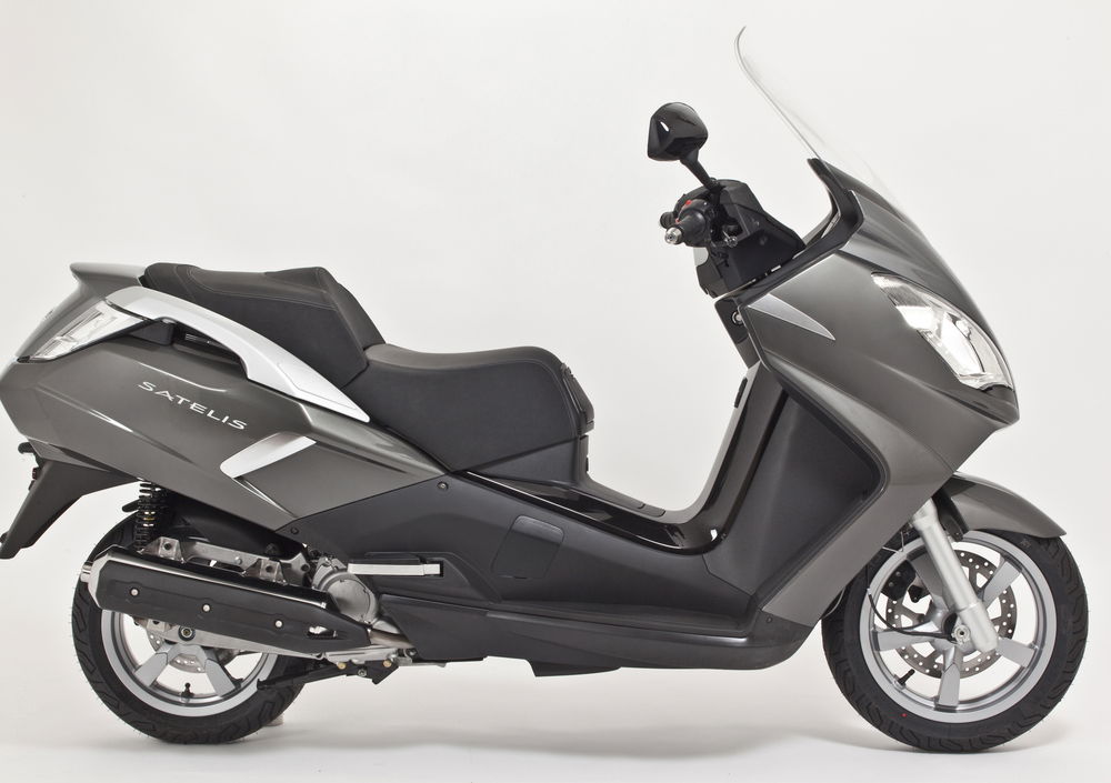 Peugeot Satelis 125 Black Edition (2017 - 18) (5)