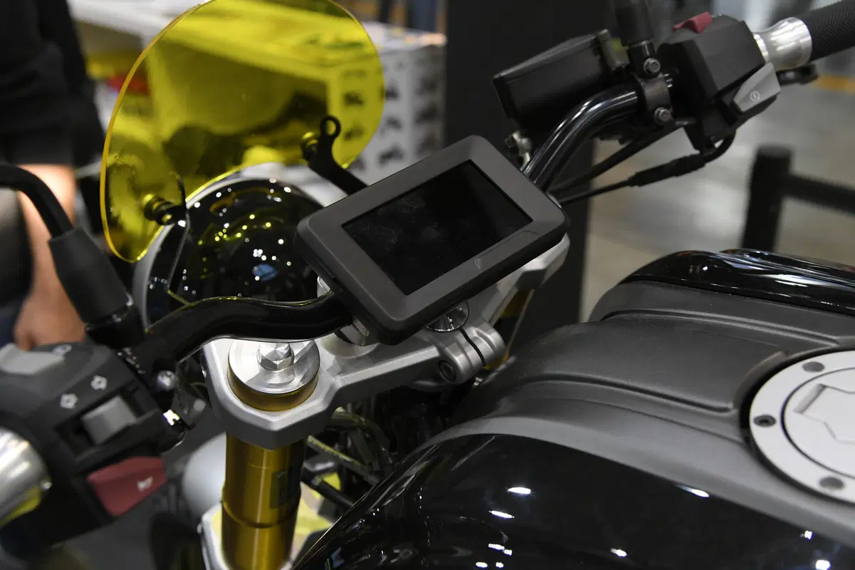 Le BMW G 310 di IED Milano giudicate da Edgar Heinrich (6)