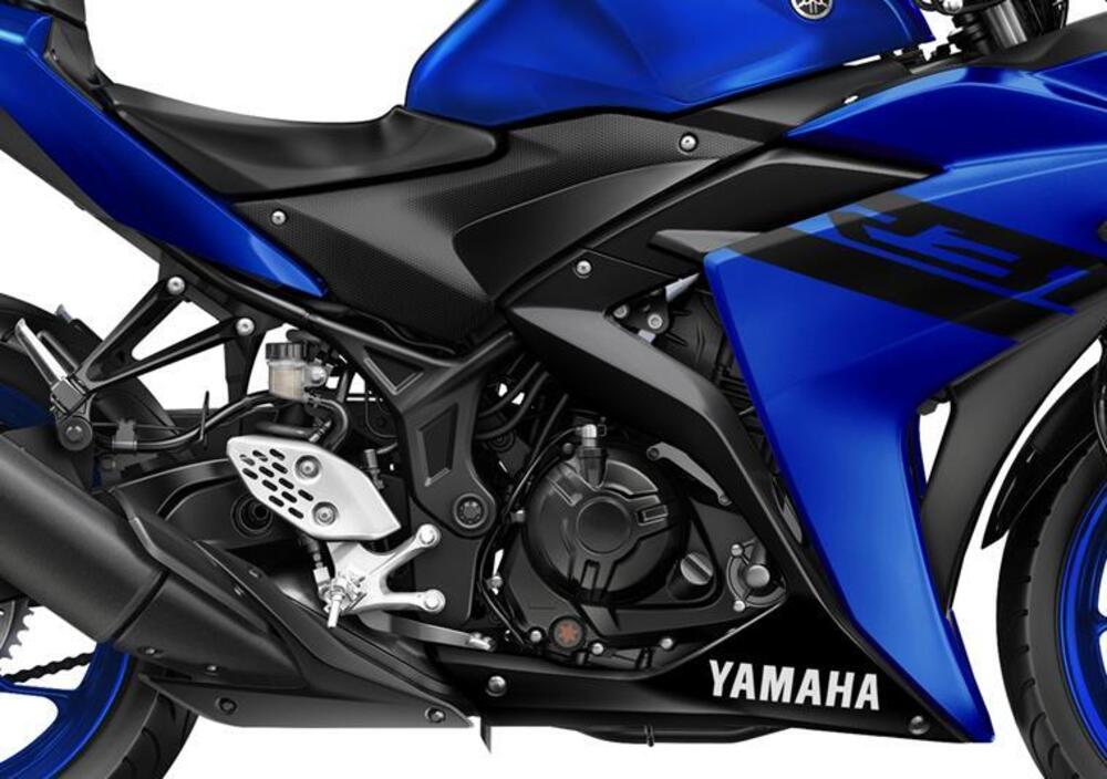 Yamaha YZF R3 (2018) (4)