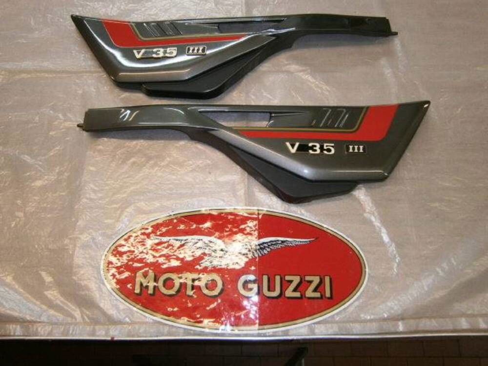 coppia fianchetti moto guzzi v35 lll COPPIA FIANCHETTI V35 III -V75