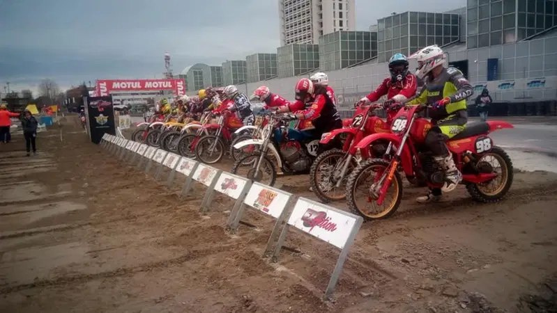 Motorshow di Bologna, grande successo per il motocross d'epoca