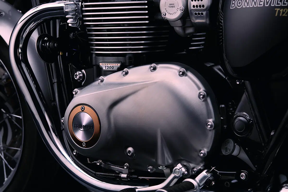 Triumph Bonneville T120 2016 (3)