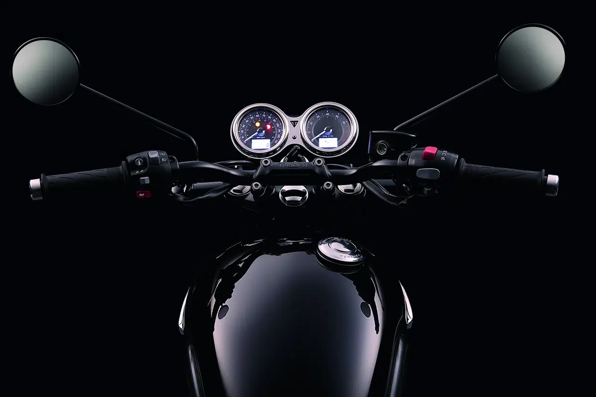 Triumph Bonneville T120 2016 (12)