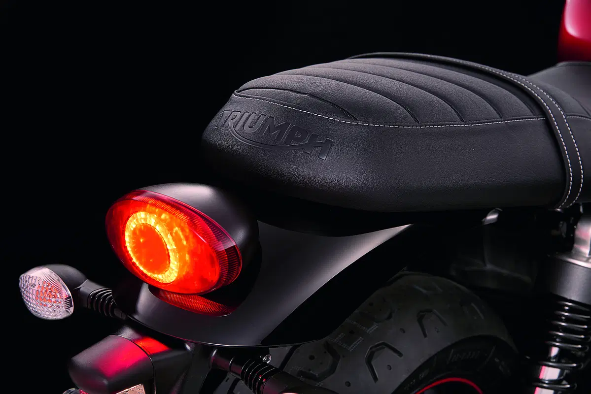 Triumph Street Twin 2016 (5)