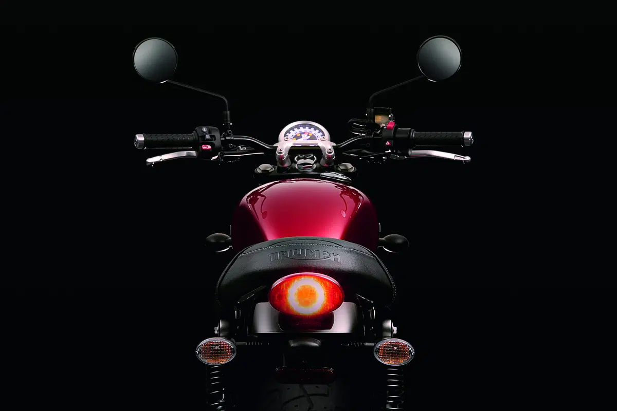 Triumph Street Twin 2016 (9)