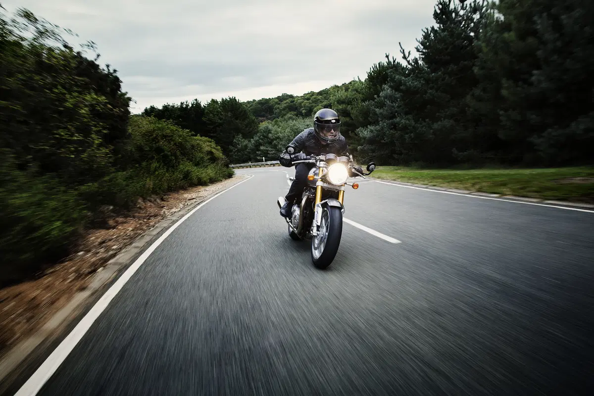 Triumph Thruxton e Thruxton R 2016 (7)